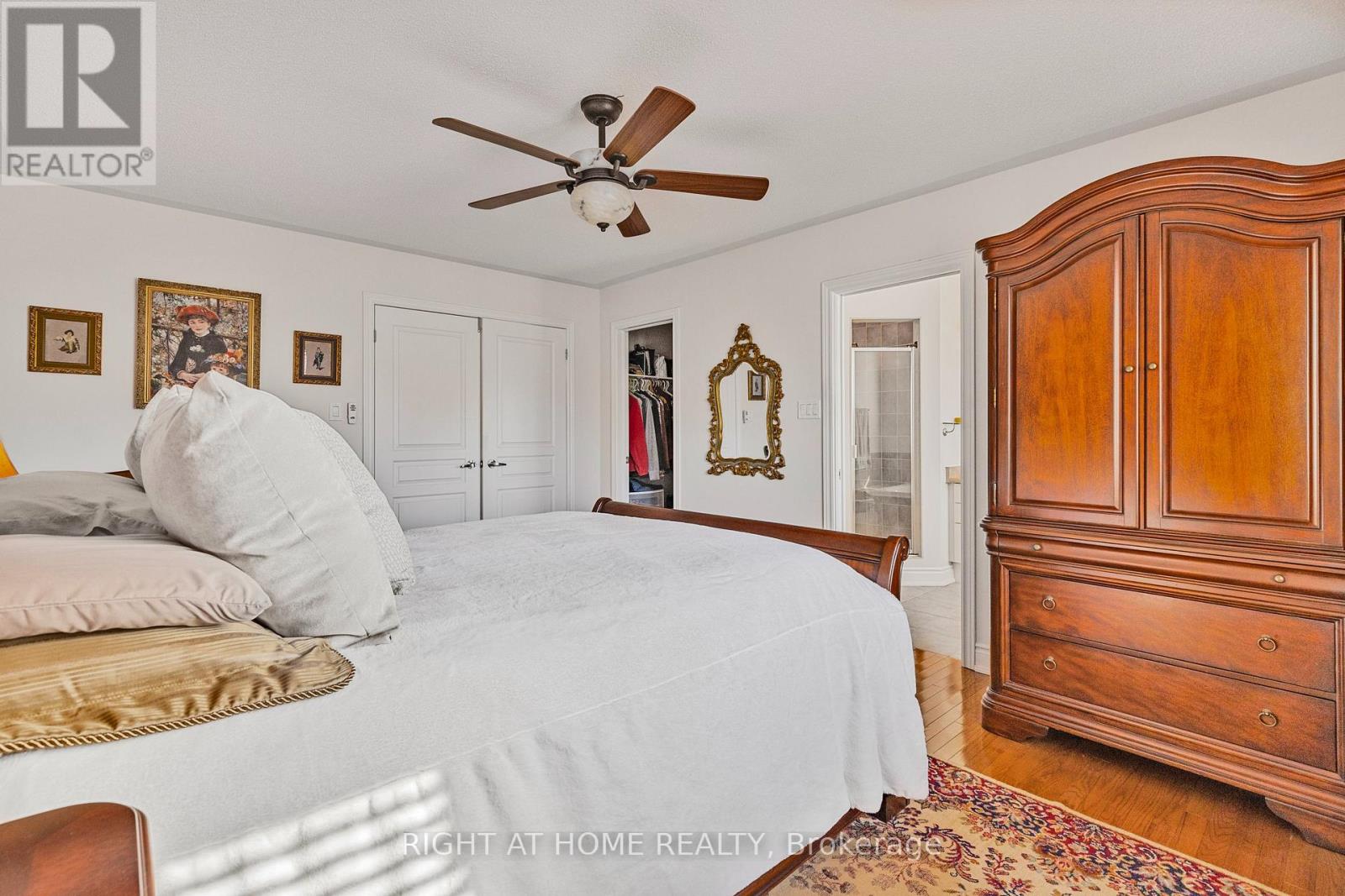 3351 Hayhurst Crescent, Oakville, Ontario  L6L 6T8 - Photo 18 - W12581394