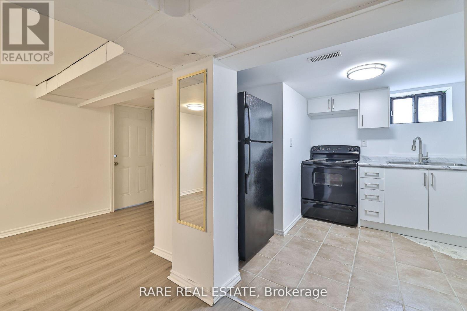 Basement - 627 Sheppard Avenue W, Toronto, Ontario  M3H 2S3 - Photo 3 - C12659510