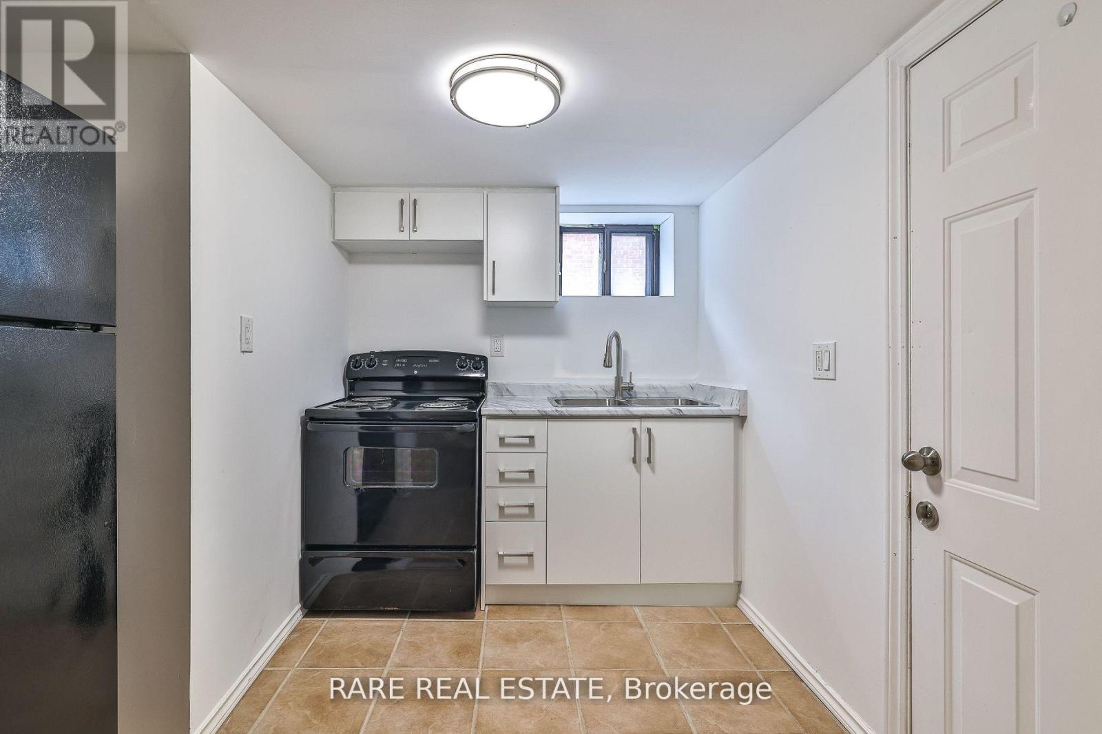 Basement - 627 Sheppard Avenue W, Toronto, Ontario  M3H 2S3 - Photo 4 - C12659510