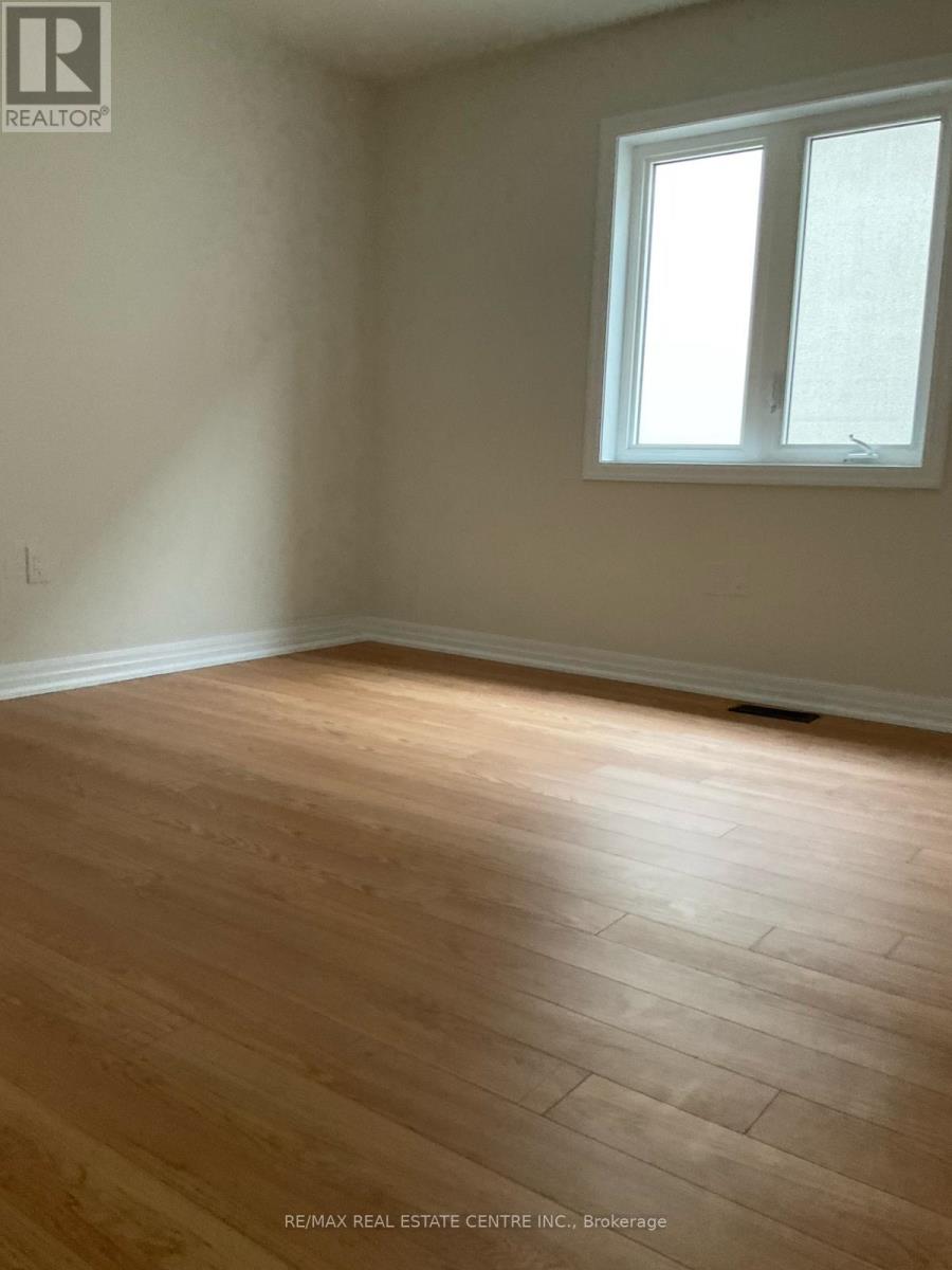 19 Northrop Avenue, Clarington, Ontario  L1B 1G9 - Photo 11 - E12659488