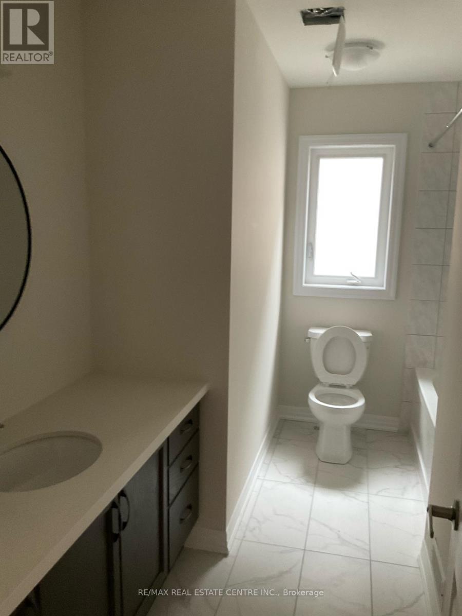 19 Northrop Avenue, Clarington, Ontario  L1B 1G9 - Photo 12 - E12659488