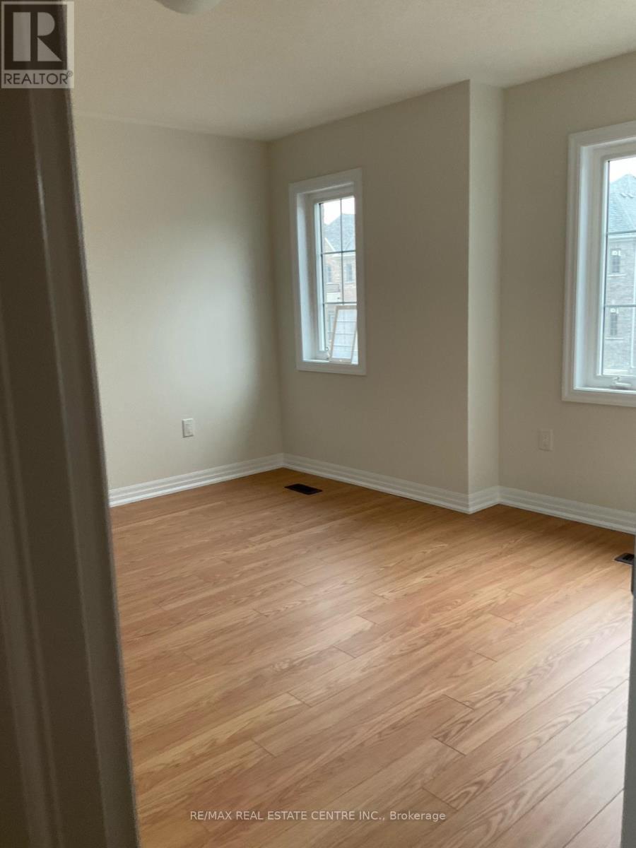 19 Northrop Avenue, Clarington, Ontario  L1B 1G9 - Photo 13 - E12659488