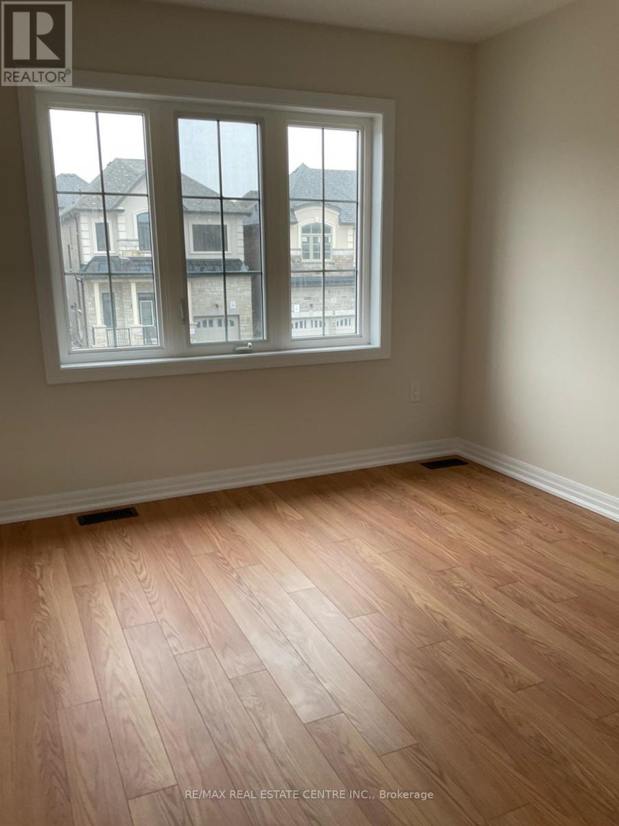 19 Northrop Avenue, Clarington, Ontario  L1B 1G9 - Photo 15 - E12659488