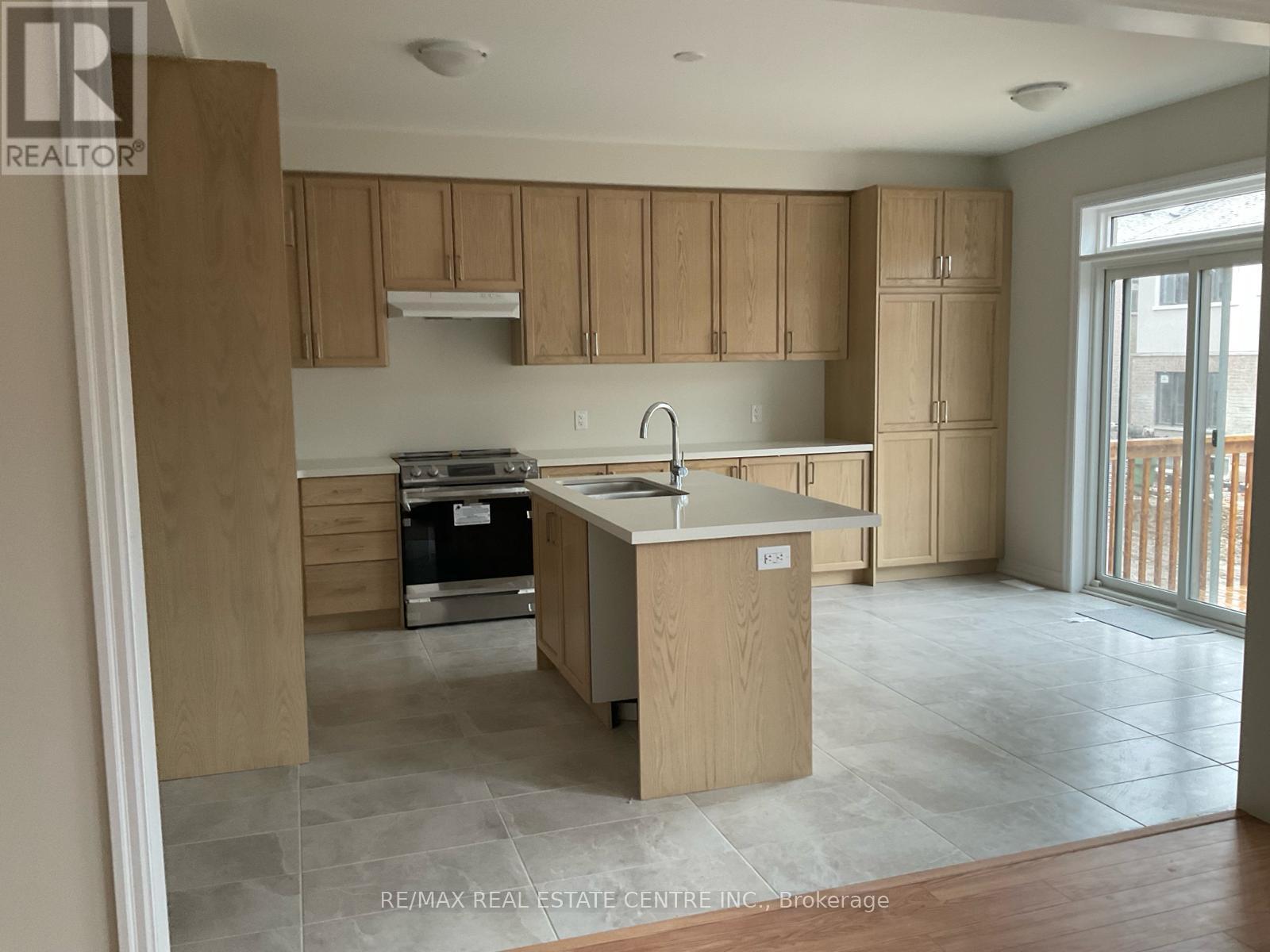 19 Northrop Avenue, Clarington, Ontario  L1B 1G9 - Photo 5 - E12659488