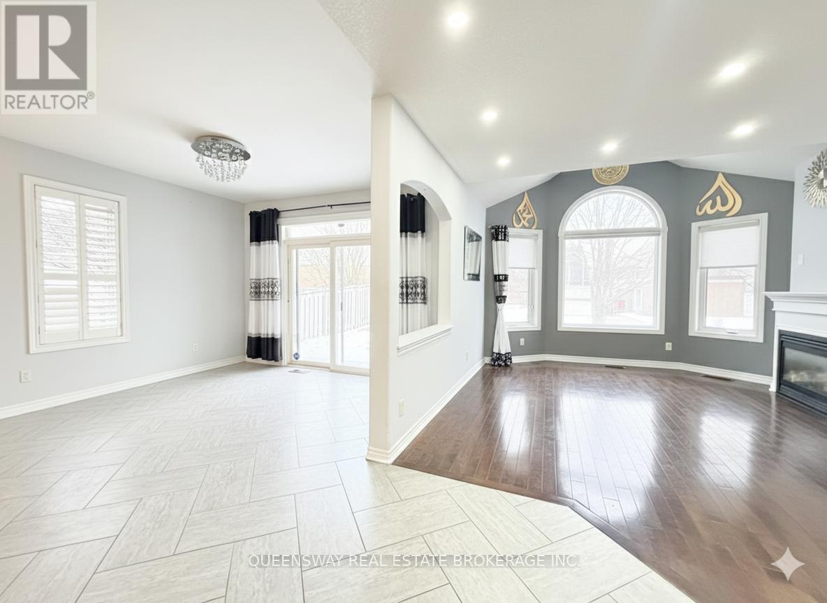 1-271 RYERSON CRESCENT, oshawa (samac), Ontario