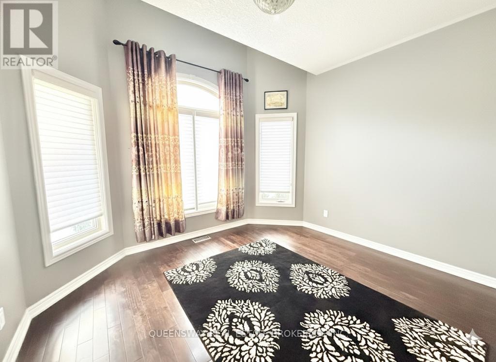 1-271 Ryerson Crescent, Oshawa (Samac), Ontario  L1G 8B7 - Photo 10 - E12659516