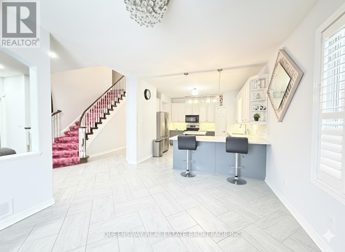 1-271 Ryerson Crescent, Oshawa (Samac), Ontario  L1G 8B7 - Photo 3 - E12659516