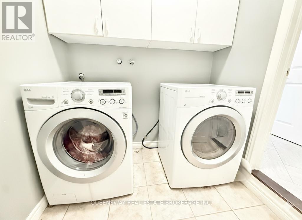 1-271 Ryerson Crescent, Oshawa (Samac), Ontario  L1G 8B7 - Photo 6 - E12659516