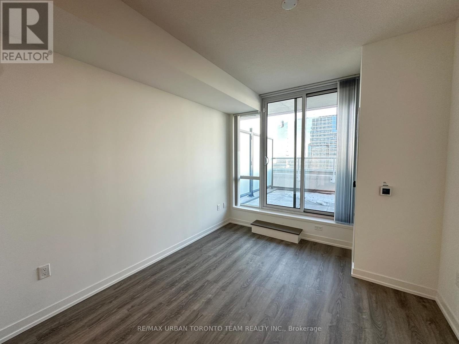 508 - 8 Interchange Way, Vaughan (Vaughan Corporate Centre), Ontario  L4K 5Z7 - Photo 10 - N12659474