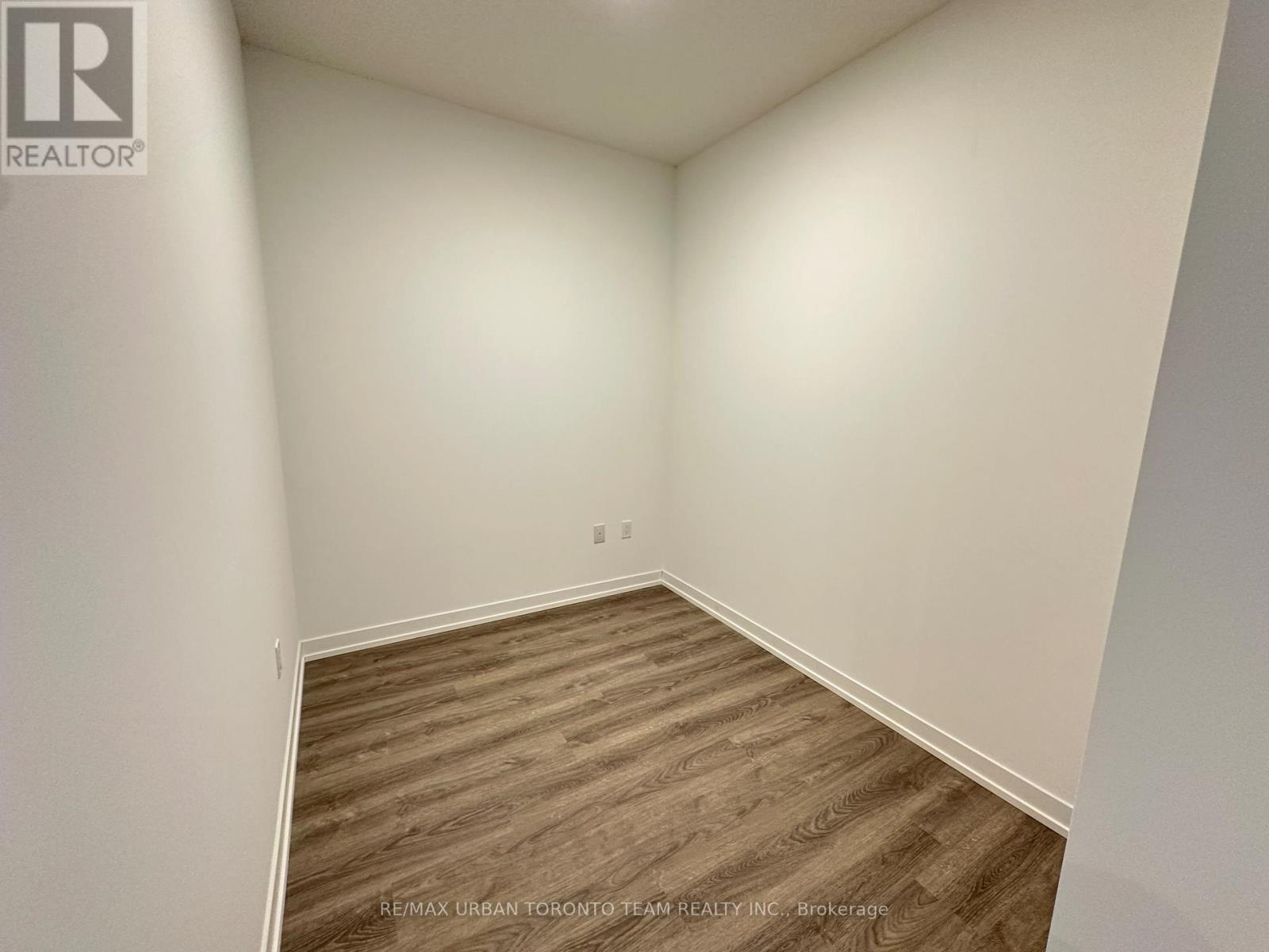 508 - 8 Interchange Way, Vaughan (Vaughan Corporate Centre), Ontario  L4K 5Z7 - Photo 7 - N12659474