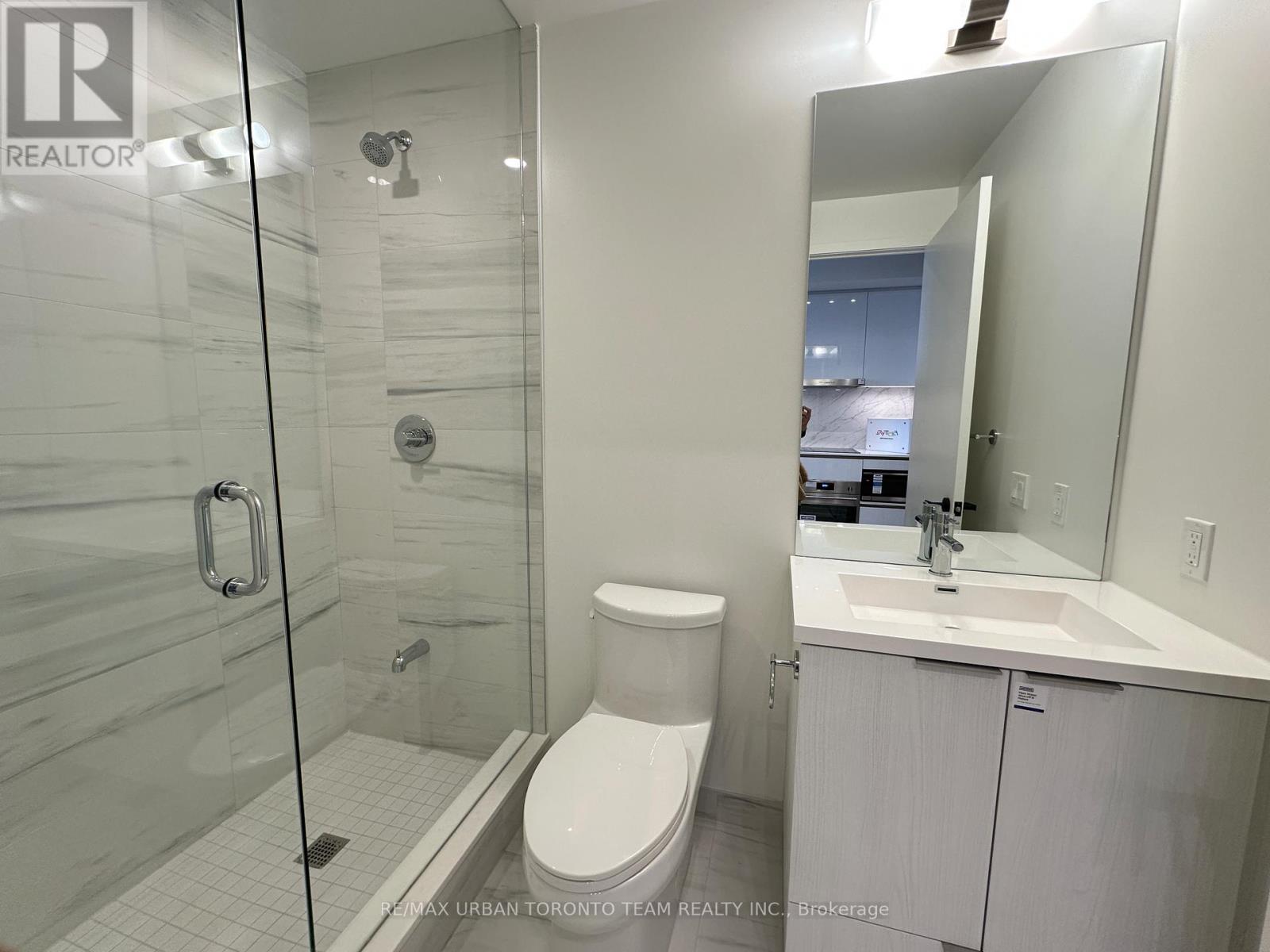 508 - 8 Interchange Way, Vaughan (Vaughan Corporate Centre), Ontario  L4K 5Z7 - Photo 9 - N12659474