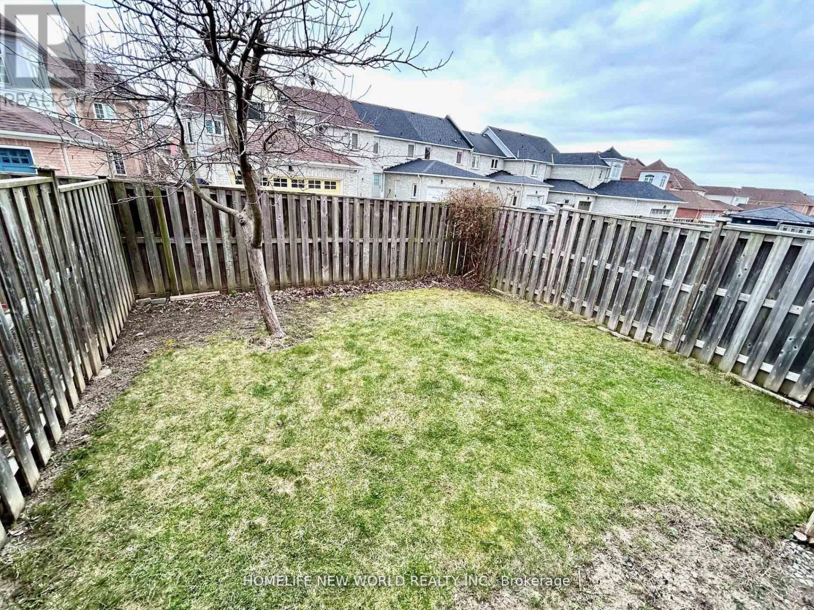 65 Warren Bradley Street, Markham (Berczy), Ontario  L6C 2X4 - Photo 13 - N12659476
