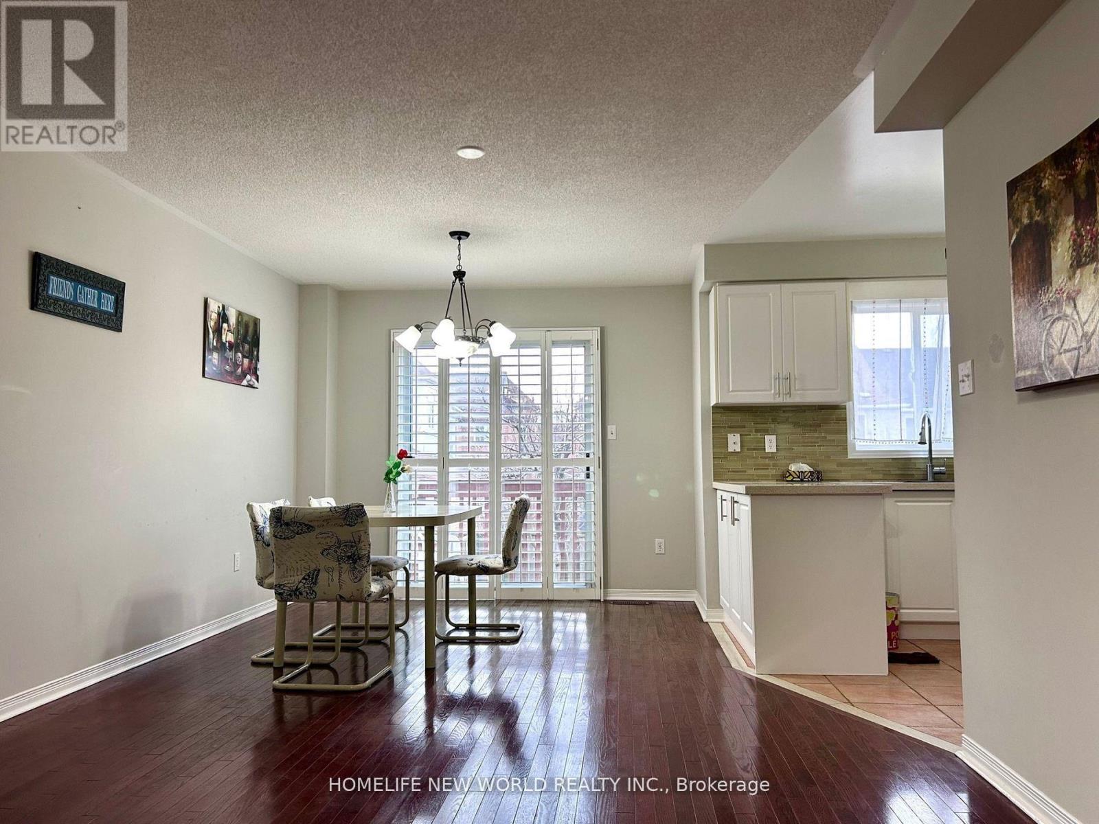 65 Warren Bradley Street, Markham (Berczy), Ontario  L6C 2X4 - Photo 3 - N12659476