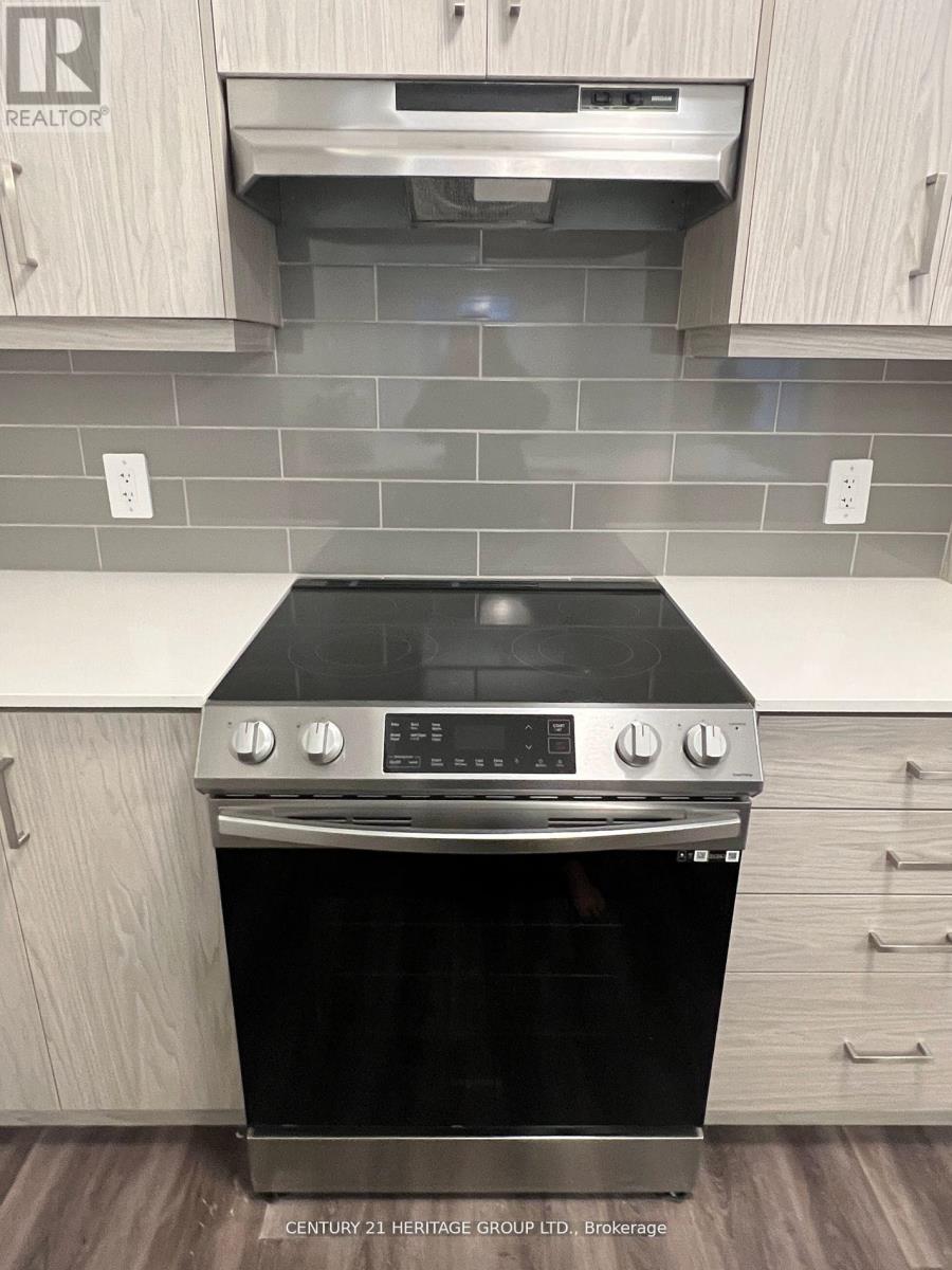 78 - 39 Honeycrisp Crescent, Vaughan (Concord), Ontario  L4K 0N6 - Photo 6 - N12659536