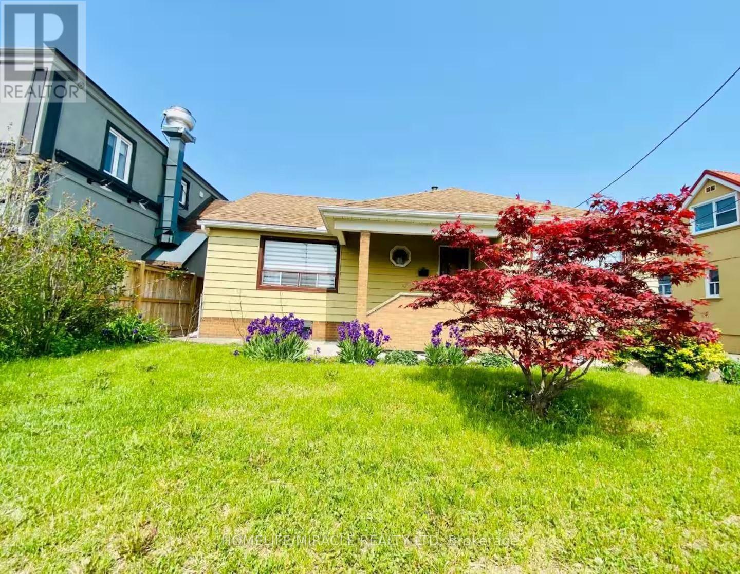 5 Queen Street S, Mississauga, Ontario  L5M 1K2 - Photo 1 - W12659472