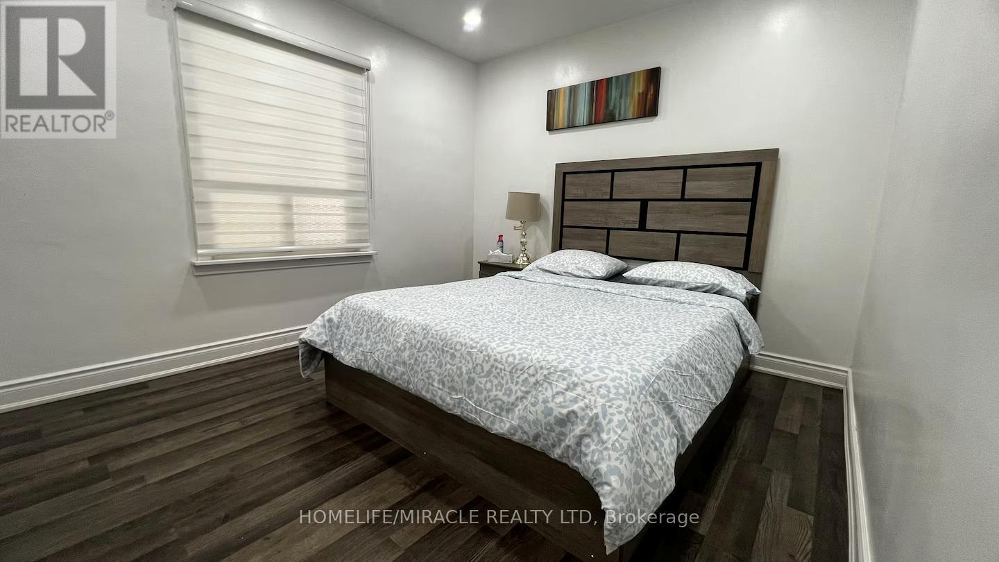 5 Queen Street S, Mississauga, Ontario  L5M 1K2 - Photo 14 - W12659472