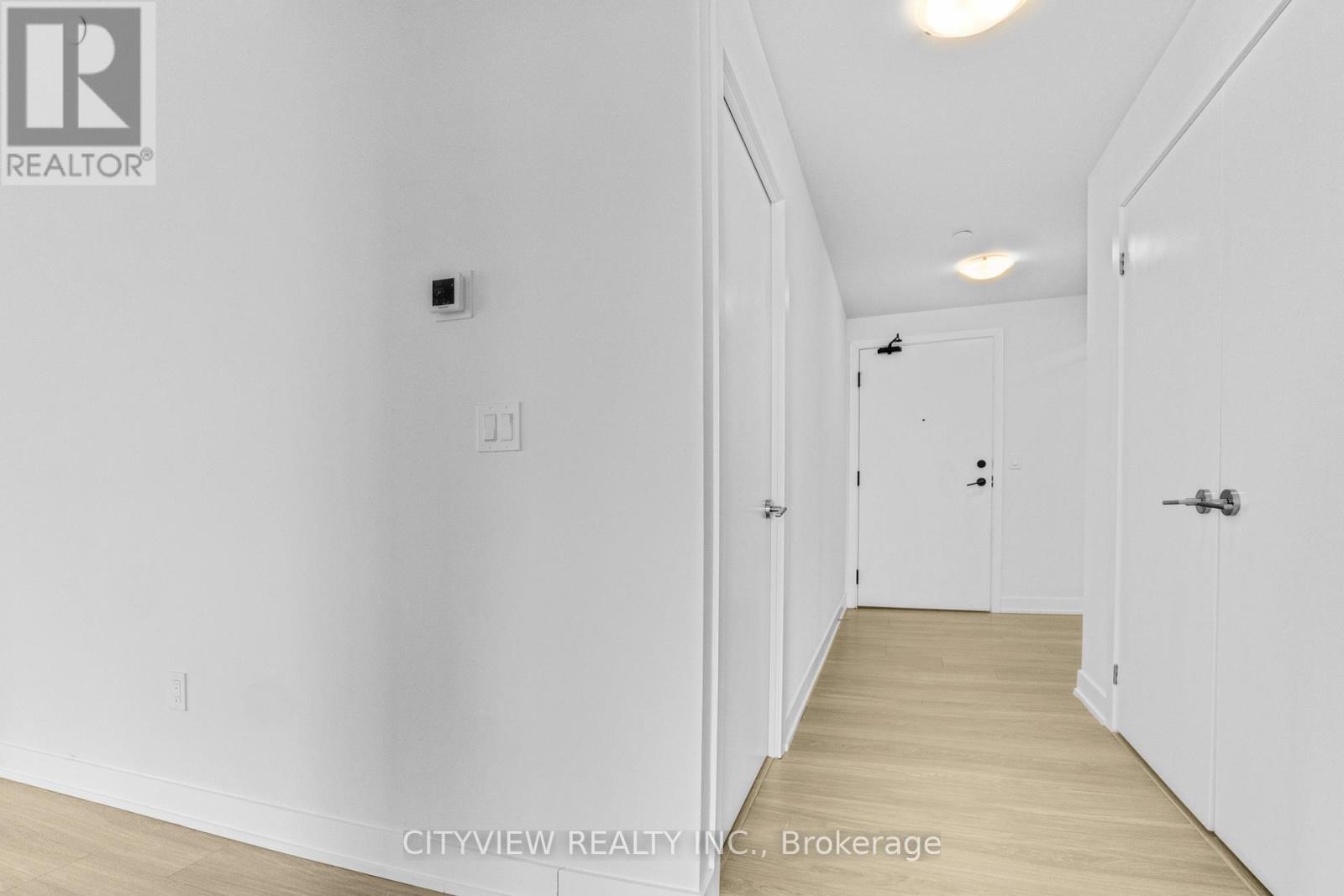 2406 - 4130 Parkside Village Drive, Mississauga (City Centre), Ontario  L5B 3M8 - Photo 10 - W12659524