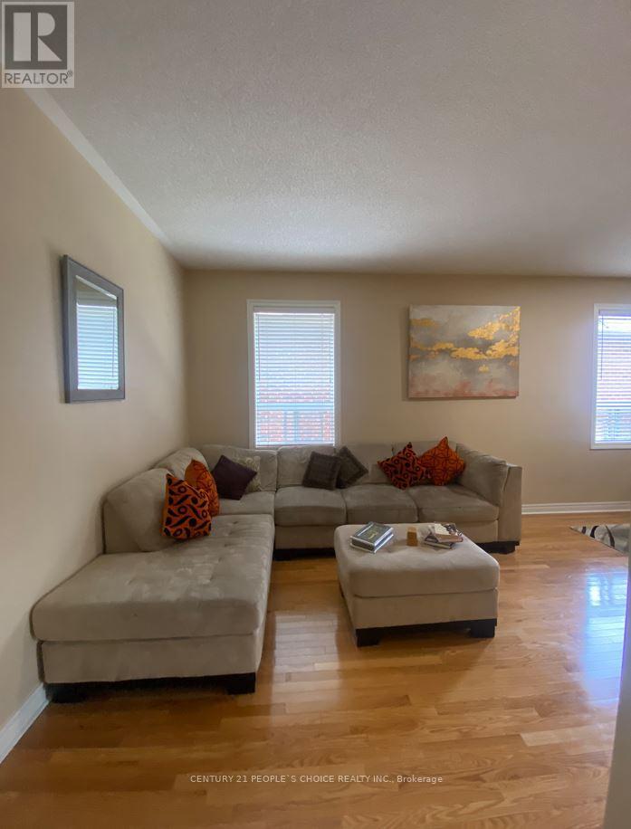 21 Trailside Walk, Brampton, Ontario  L6S 6J1 - Photo 12 - W12659548