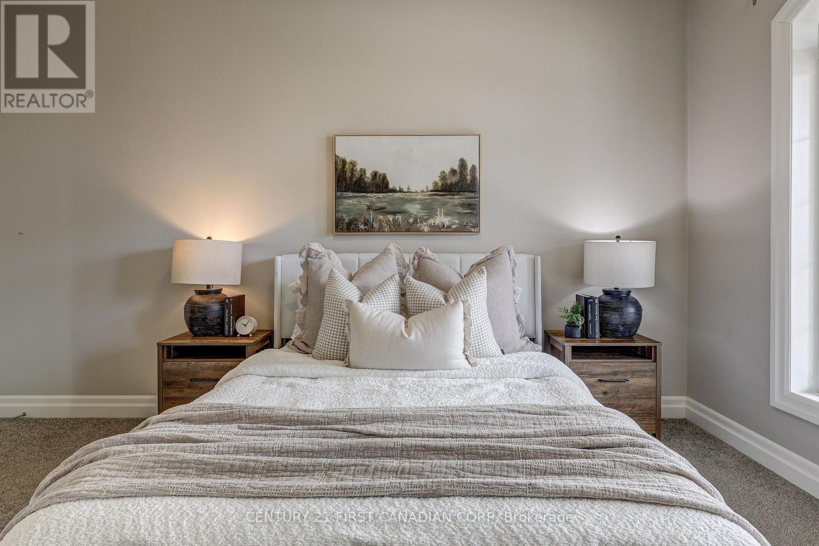 696 Bennett Crescent, Strathroy-Caradoc, Ontario  N0L 1W0 - Photo 15 - X12659596