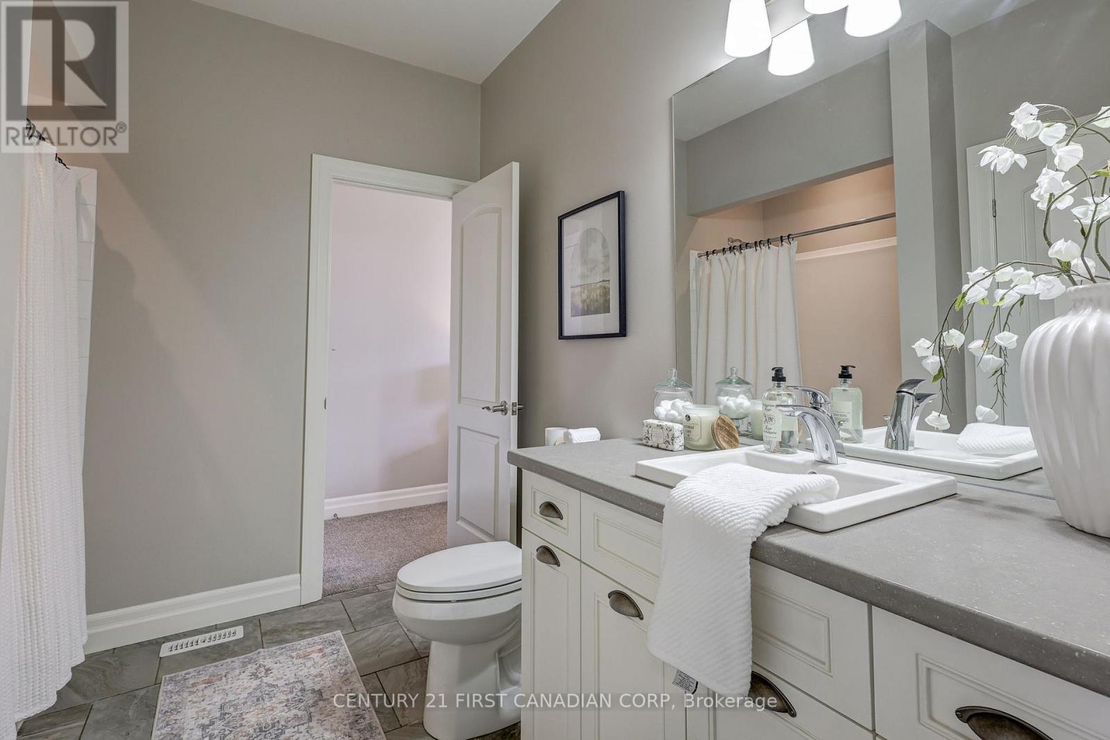 696 Bennett Crescent, Strathroy-Caradoc, Ontario  N0L 1W0 - Photo 18 - X12659596