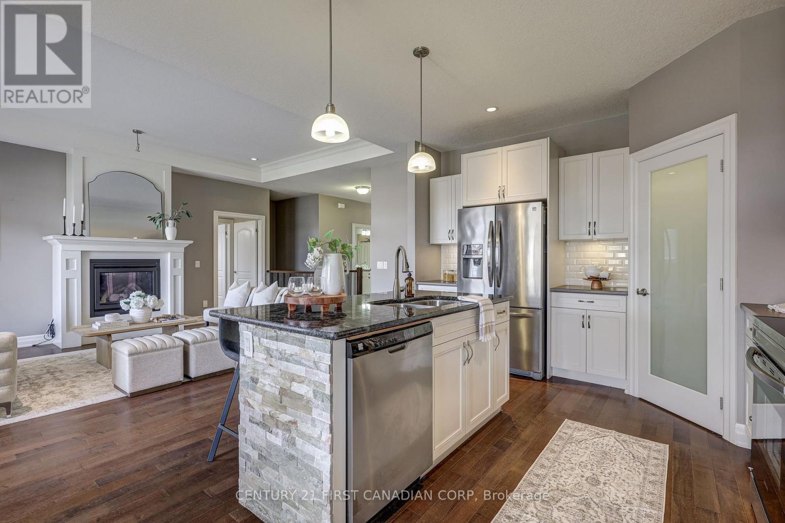 696 Bennett Crescent, Strathroy-Caradoc, Ontario  N0L 1W0 - Photo 35 - X12659596