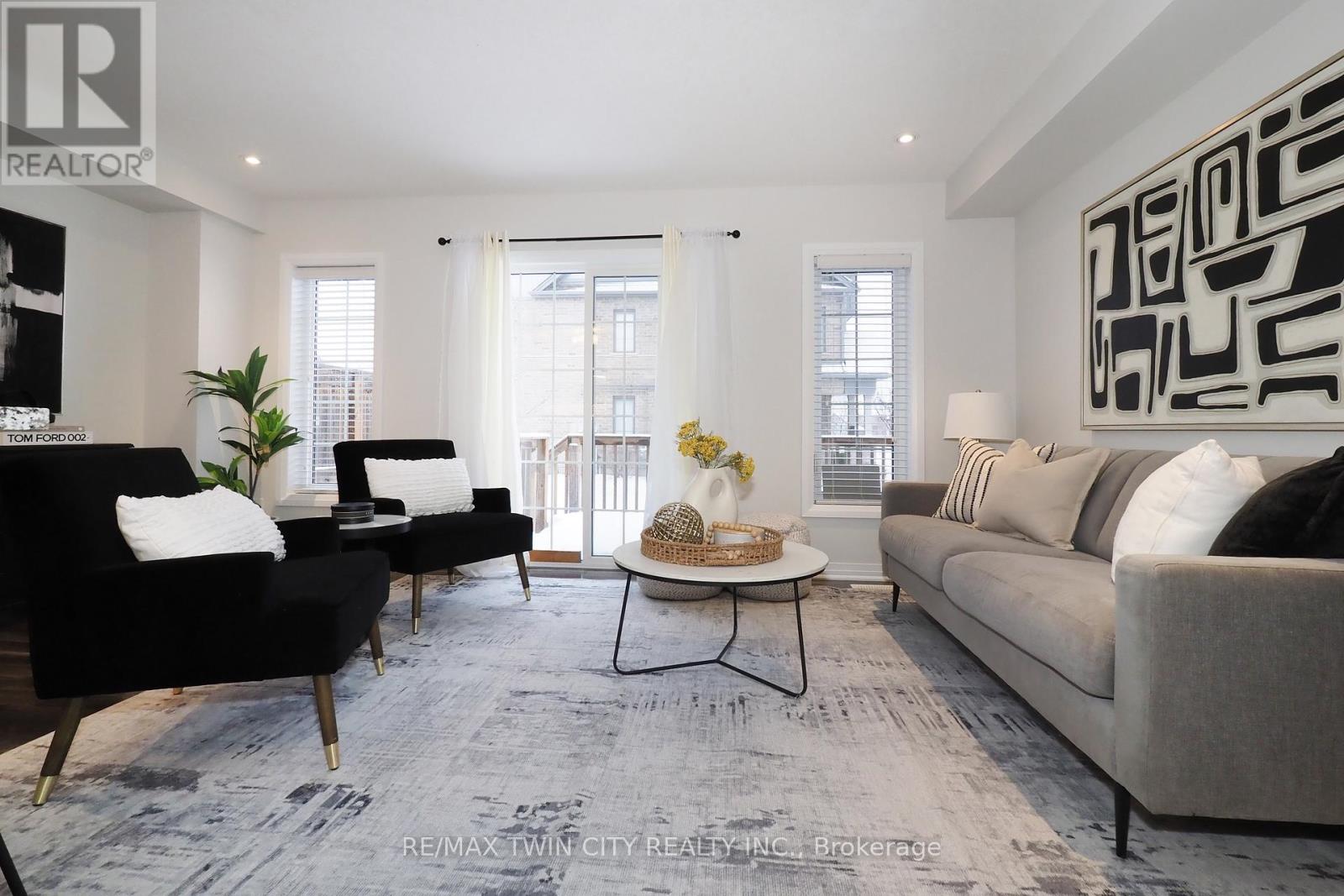 181 South Creek Drive, Kitchener, Ontario  N2P 0E1 - Photo 12 - X12478855