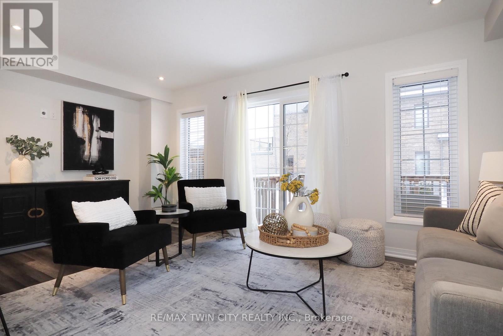 181 South Creek Drive, Kitchener, Ontario  N2P 0E1 - Photo 13 - X12478855