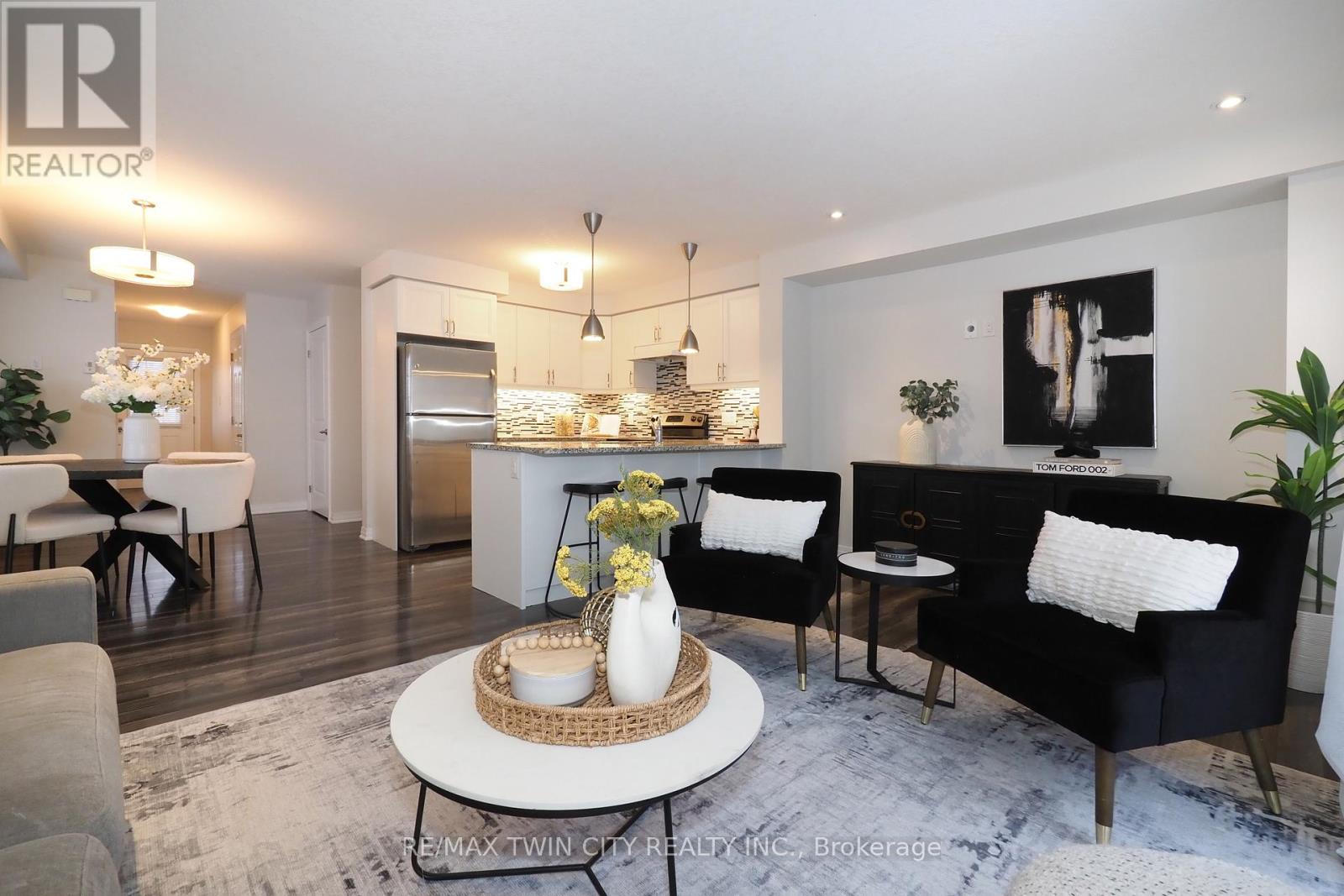 181 South Creek Drive, Kitchener, Ontario  N2P 0E1 - Photo 18 - X12478855