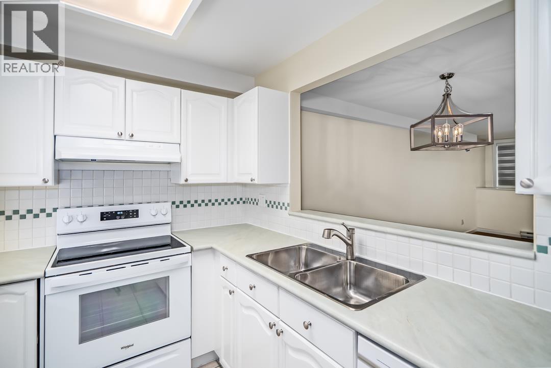 110 6707 Southpoint Drive, Burnaby, British Columbia  V3N 4V8 - Photo 11 - R3071161