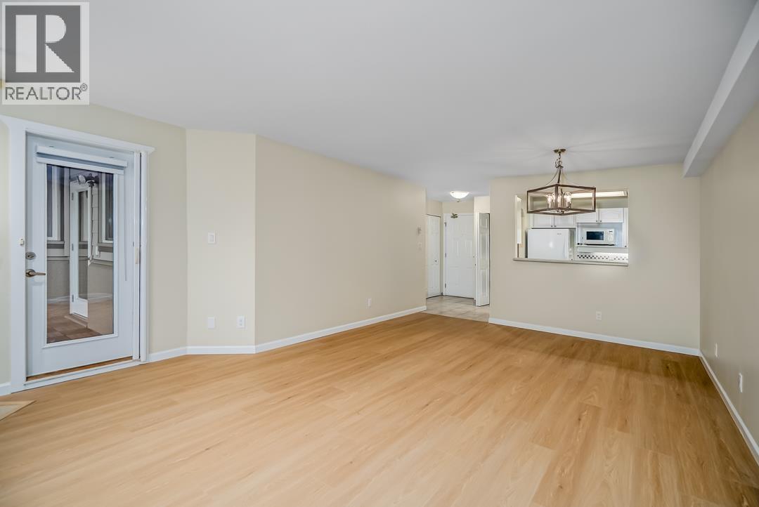 110 6707 Southpoint Drive, Burnaby, British Columbia  V3N 4V8 - Photo 5 - R3071161