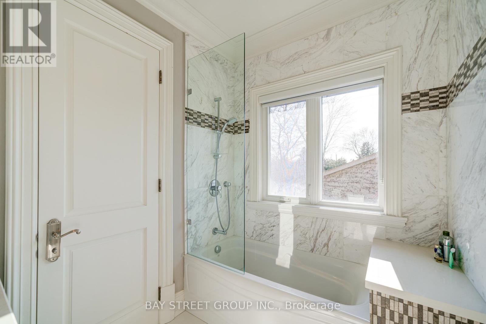 165 Krieghoff Avenue, Markham, Ontario  L3R 1W2 - Photo 18 - N12659592