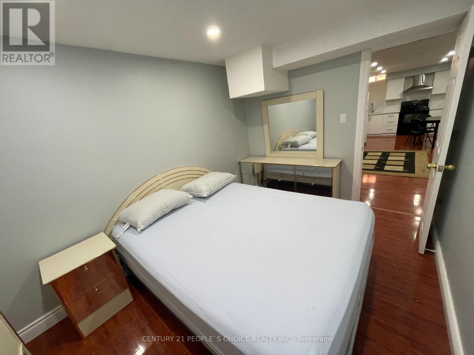 Lower Level - 340 Bristol Road W, Mississauga, Ontario  L5R 2J7 - Photo 12 - W12659560