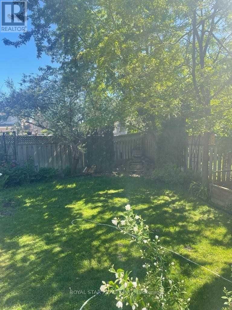 Upper - 5835 Chessman Court, Mississauga, Ontario  L5M 6P4 - Photo 27 - W12659562