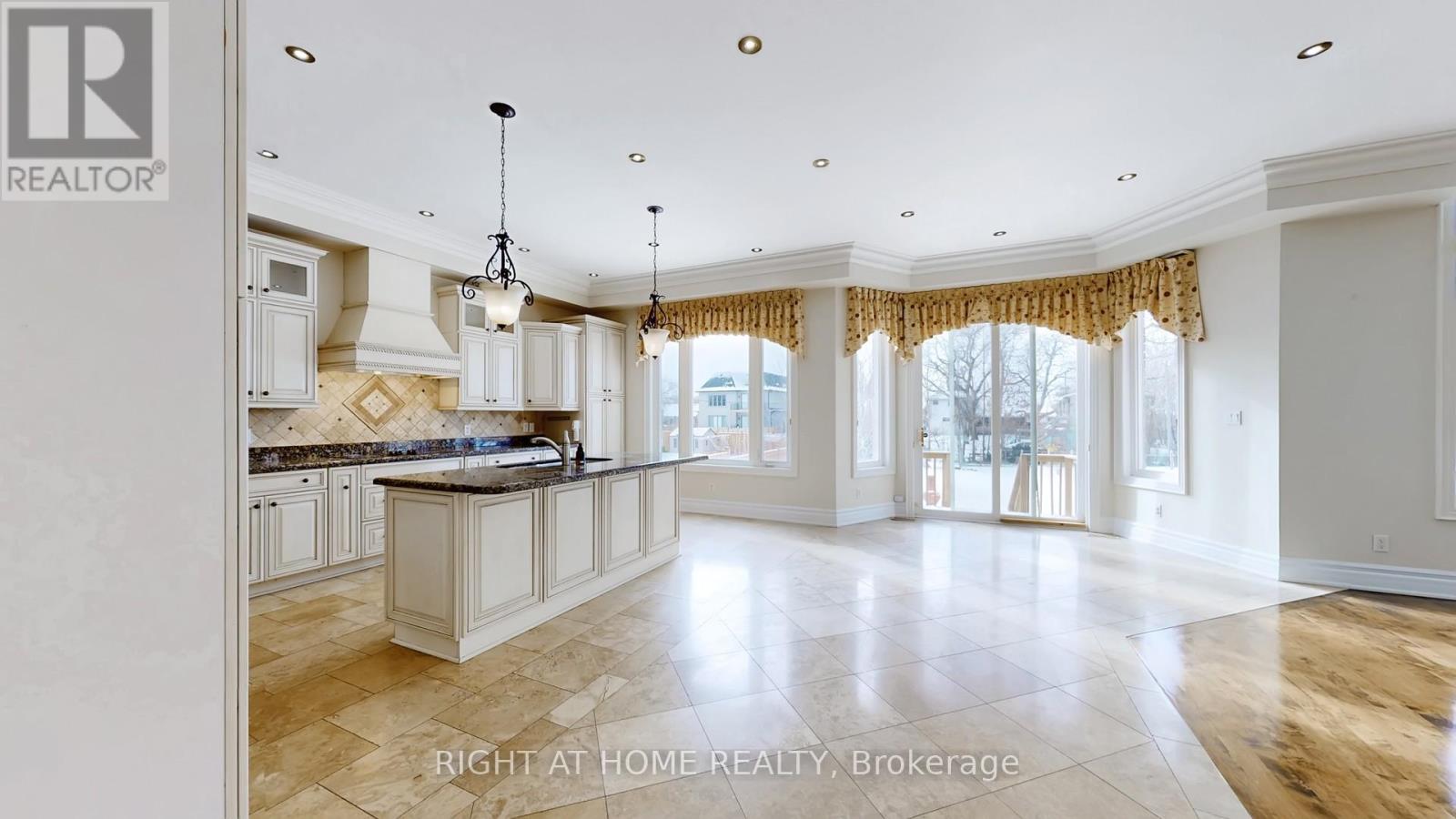 3414 Joan Drive, Mississauga, Ontario  L5B 1T5 - Photo 14 - W12659566