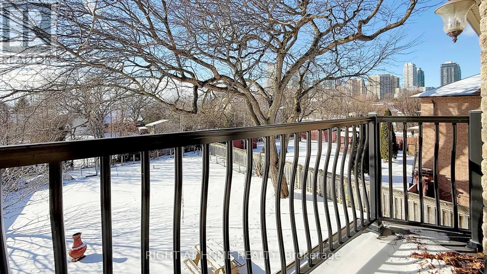 3414 Joan Drive, Mississauga, Ontario  L5B 1T5 - Photo 26 - W12659566