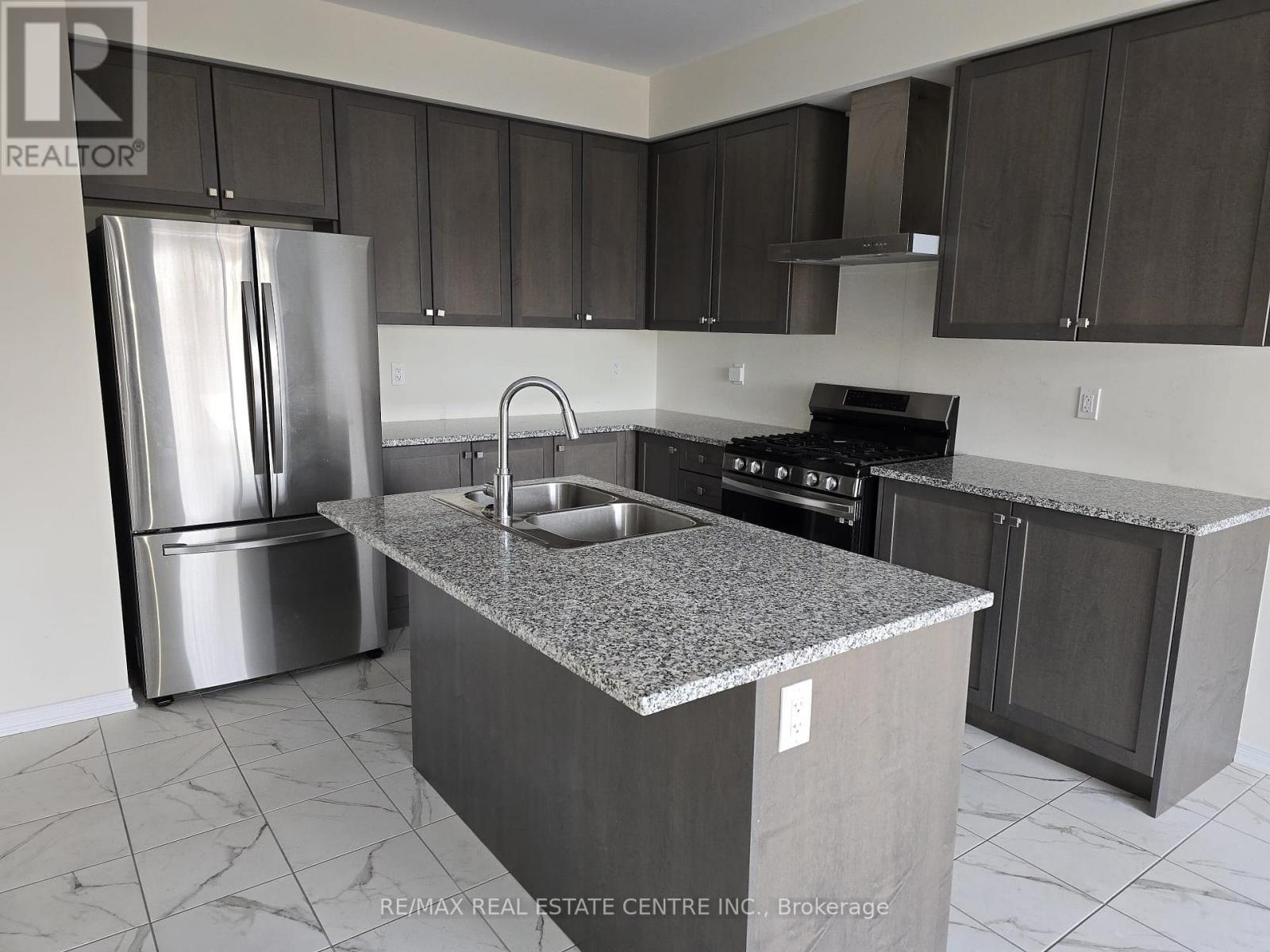 119 Cuesta Heights, Hamilton, Ontario  L8K 0M2 - Photo 5 - X12659578