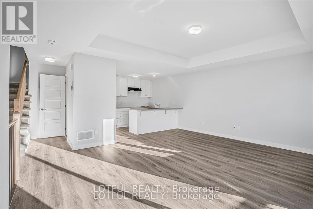 310 Parnian Private, Ottawa, Ontario  K2J 6H3 - Photo 7 - X12659614