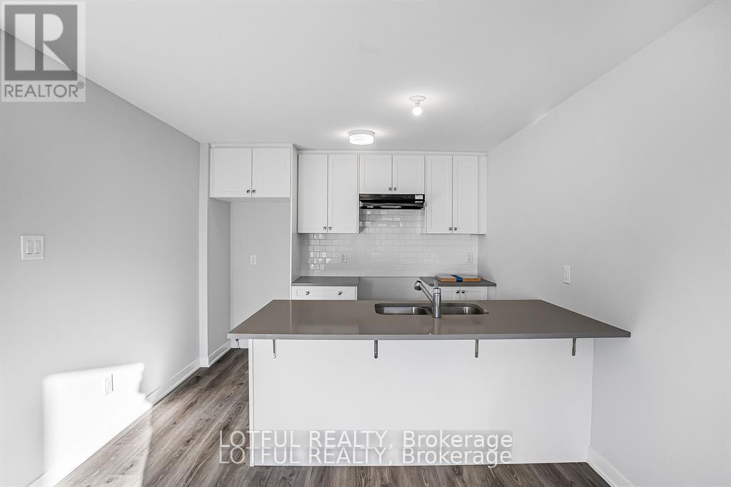 310 Parnian Private, Ottawa, Ontario  K2J 6H3 - Photo 8 - X12659614