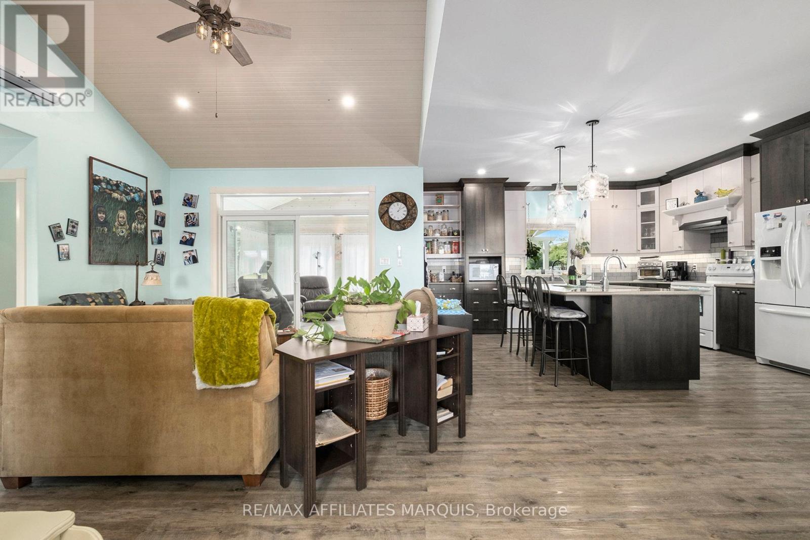 100 Summers Road, Rideau Lakes, Ontario  K0G 1E0 - Photo 11 - X12659630