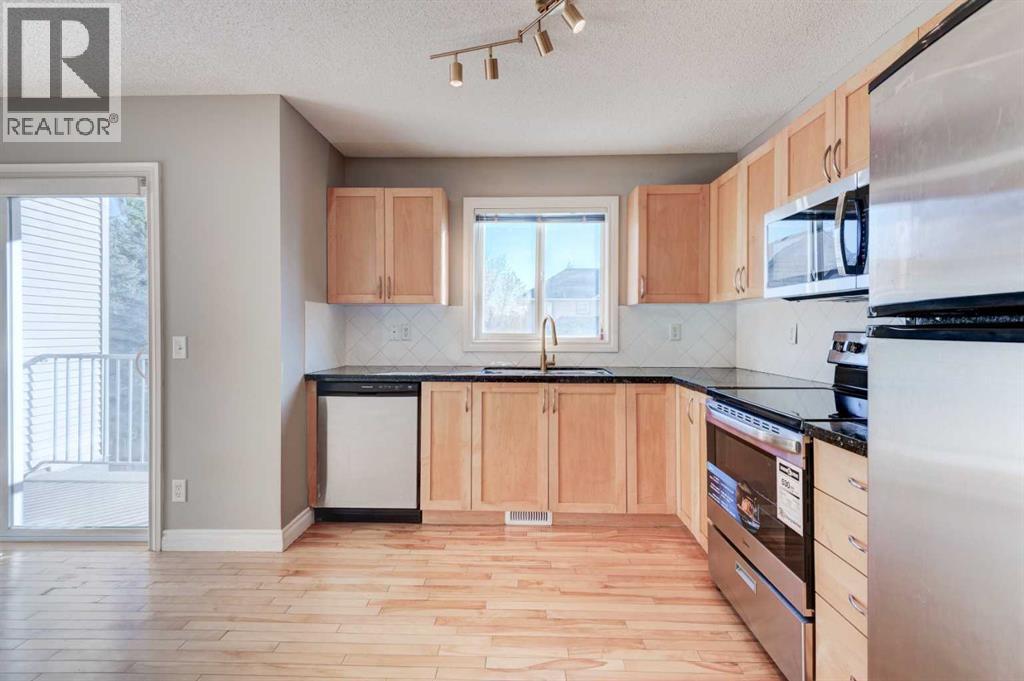 66 Cedarwood Lane Sw, Calgary, Alberta  T2W 6J3 - Photo 7 - A2265127