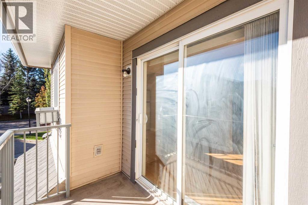 66 Cedarwood Lane Sw, Calgary, Alberta  T2W 6J3 - Photo 17 - A2265127