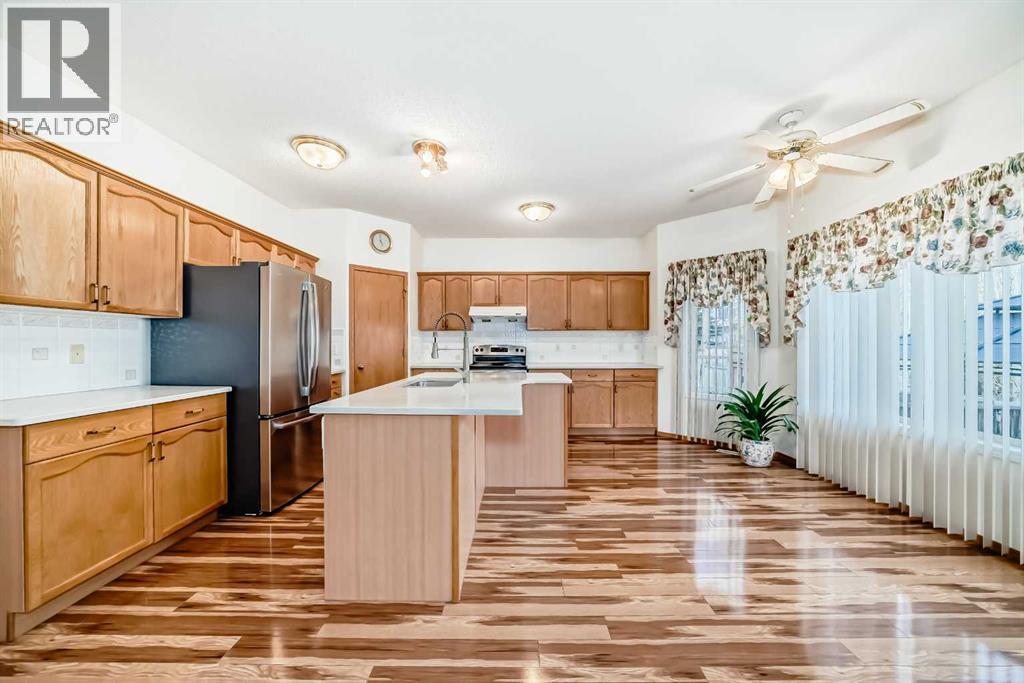 120 Cove Road, Chestermere, Alberta  T1X 1E4 - Photo 13 - A2268328