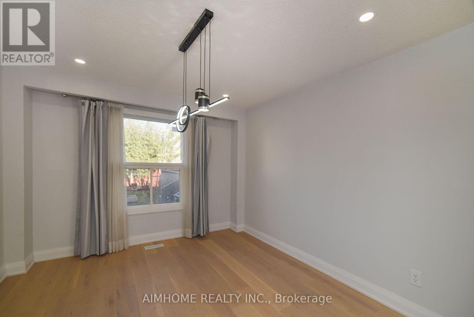 28 Longbow Square, Toronto, Ontario  M1W 2W7 - Photo 12 - E12659608