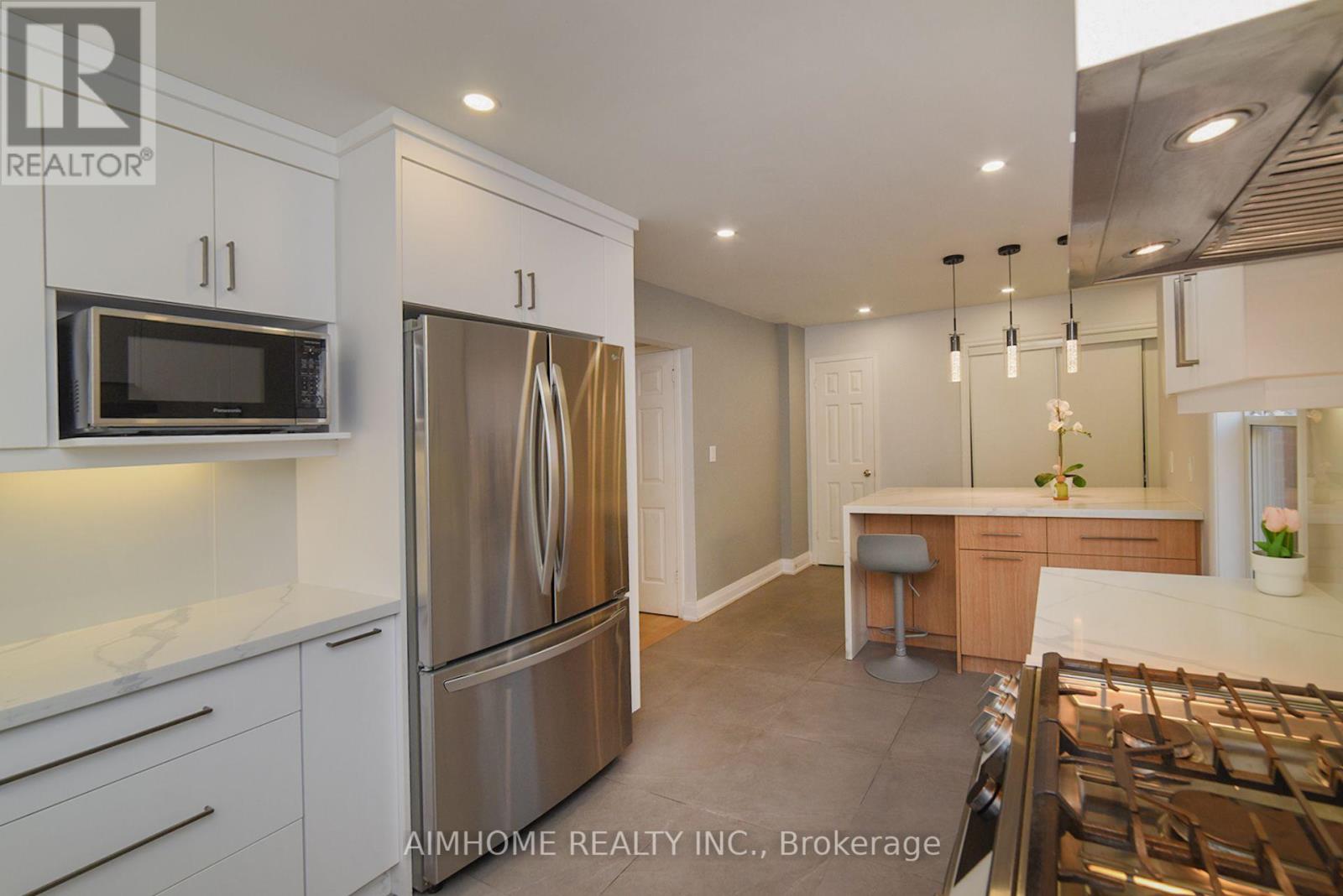 28 Longbow Square, Toronto, Ontario  M1W 2W7 - Photo 18 - E12659608