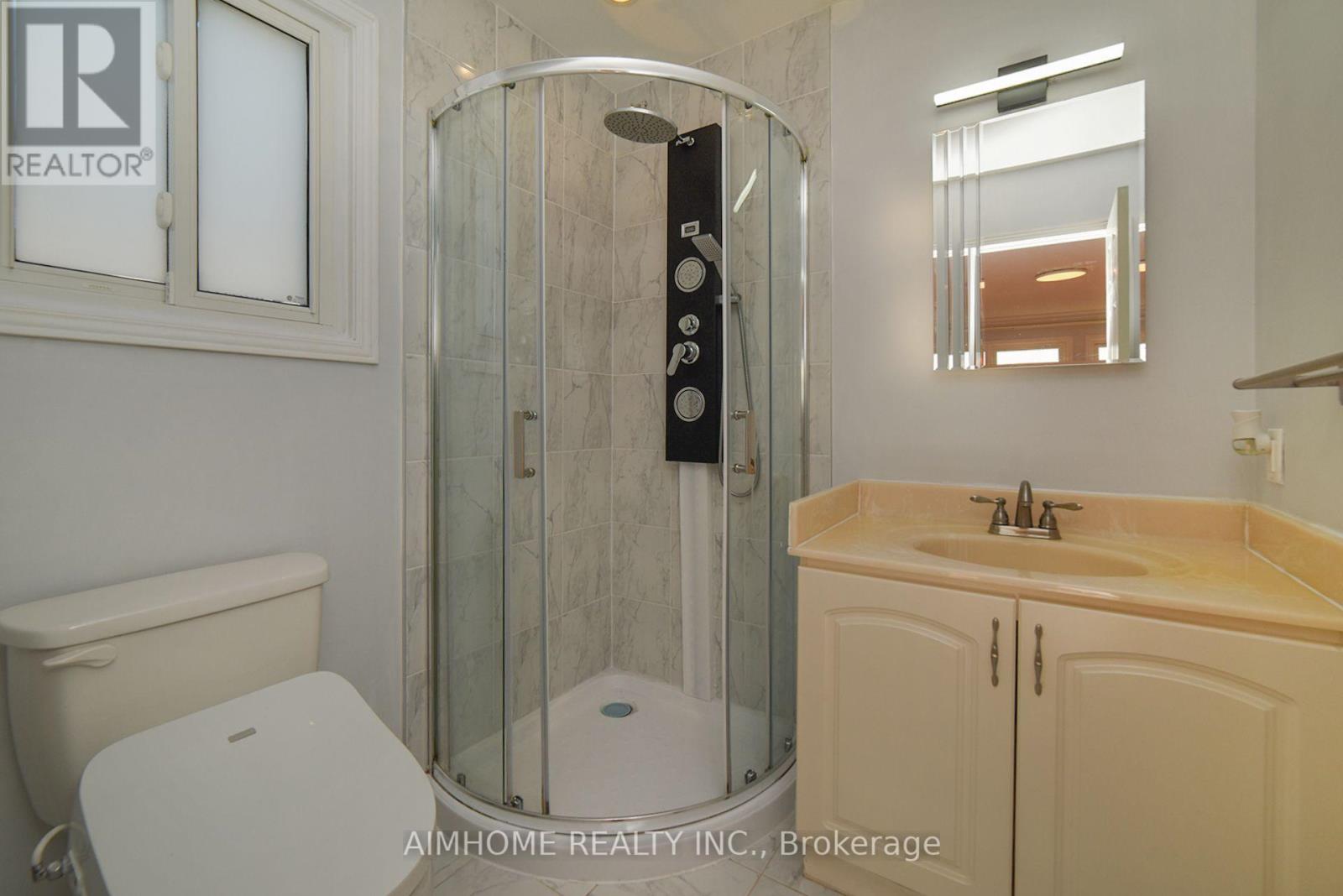 28 Longbow Square, Toronto, Ontario  M1W 2W7 - Photo 32 - E12659608