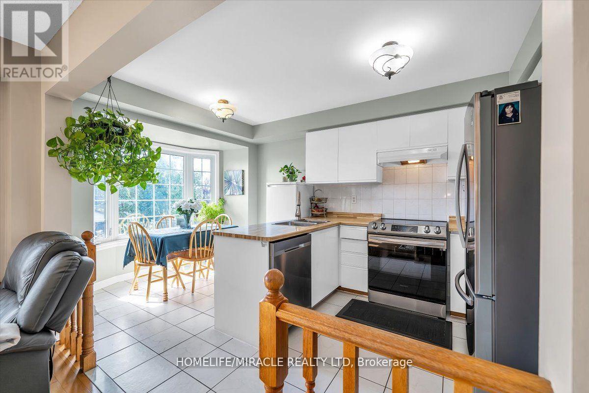 56 Fairmeadow Place, Whitby, Ontario  L1N 8W4 - Photo 10 - E12659650