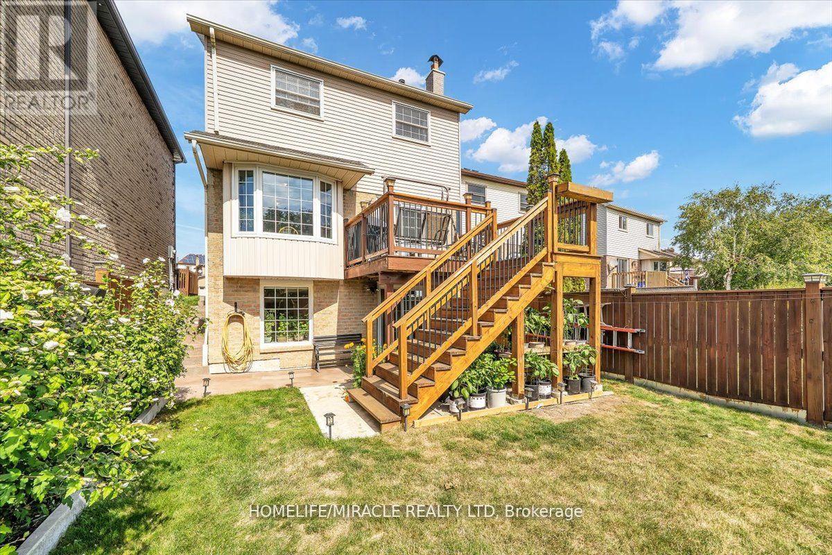 56 Fairmeadow Place, Whitby, Ontario  L1N 8W4 - Photo 11 - E12659650