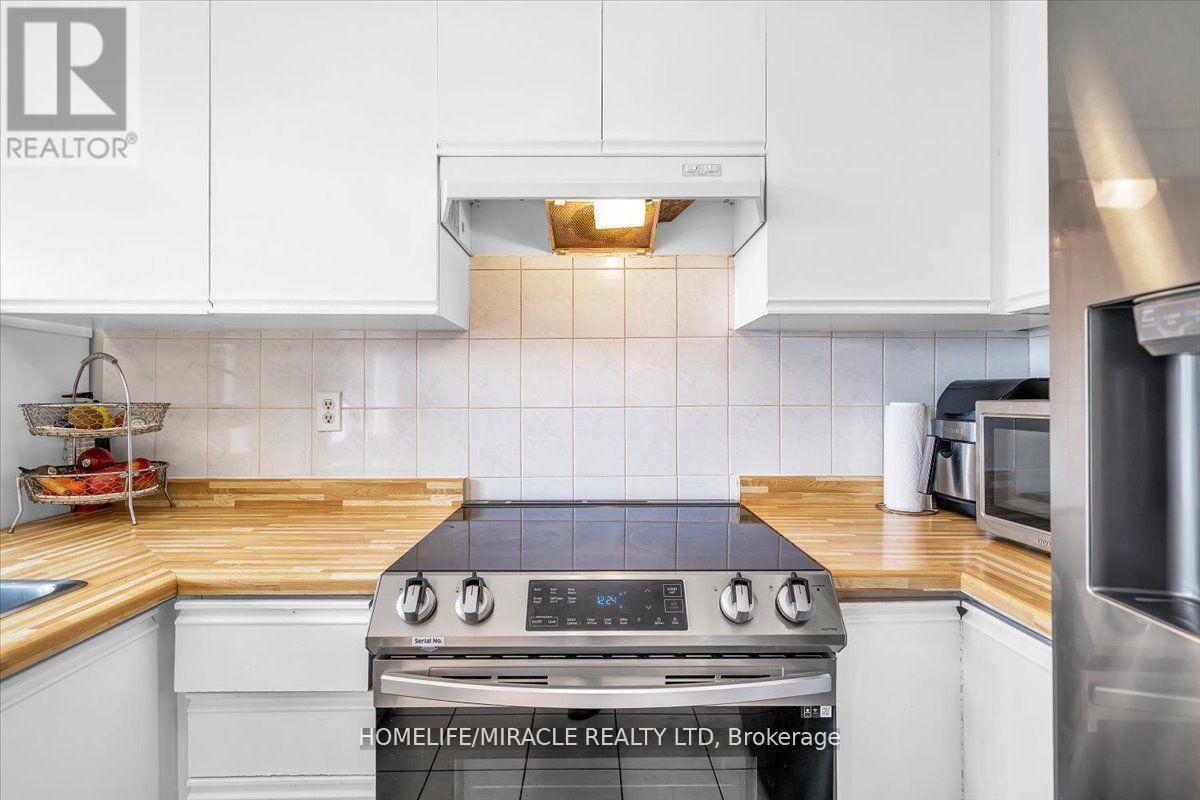 56 Fairmeadow Place, Whitby, Ontario  L1N 8W4 - Photo 13 - E12659650