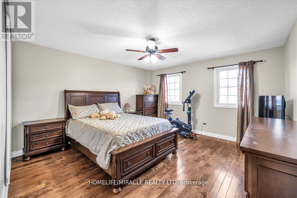 56 Fairmeadow Place, Whitby, Ontario  L1N 8W4 - Photo 19 - E12659650