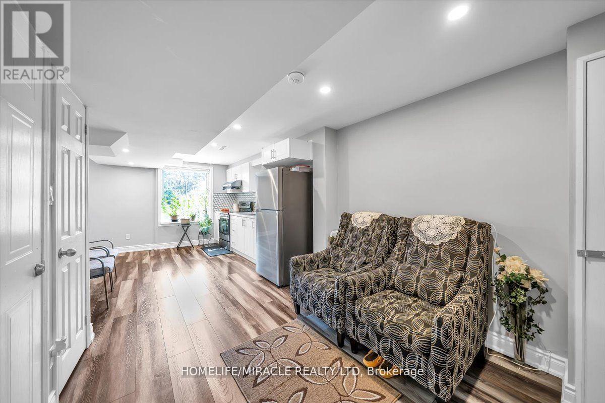 56 Fairmeadow Place, Whitby, Ontario  L1N 8W4 - Photo 28 - E12659650